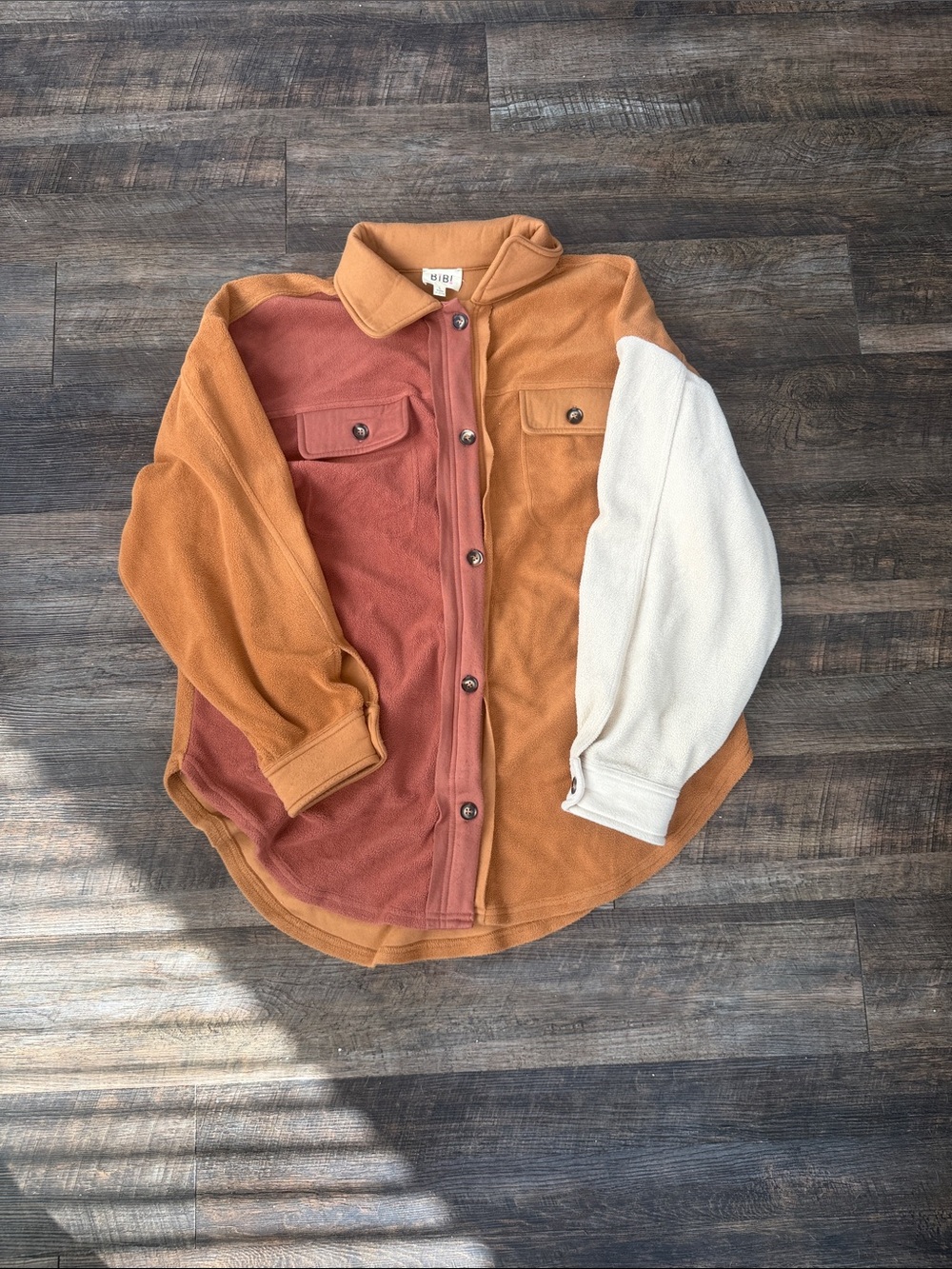 Color block shaket
